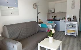 Appartement T 2 AVEC PISCINE